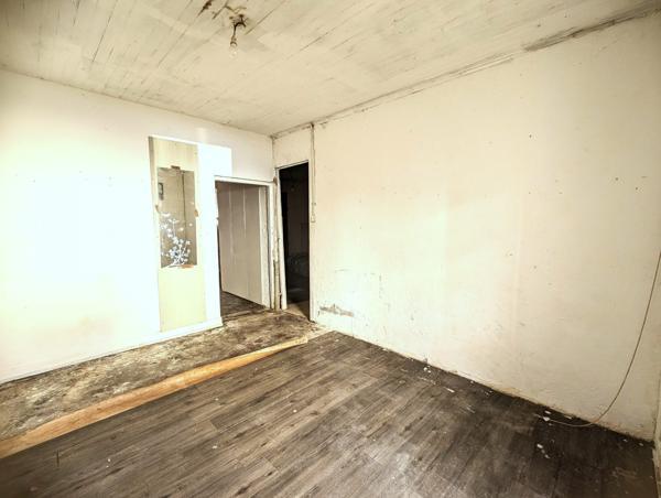 À vendre - Maison ancienne, 2 pièces située à Villeneuve-sur-Lot (47300)