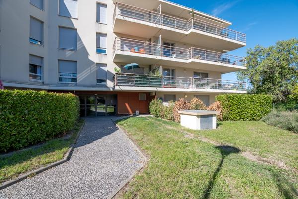T4 94 m² avec terrasse et grand garage