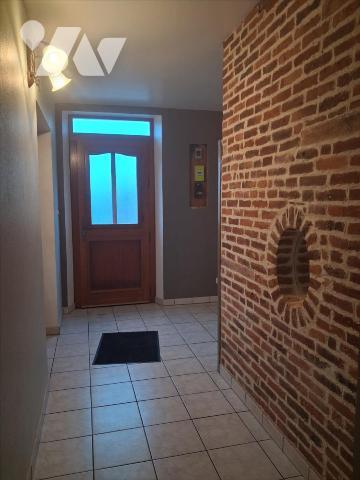 Marly-Gomont - longère rénovée - grange