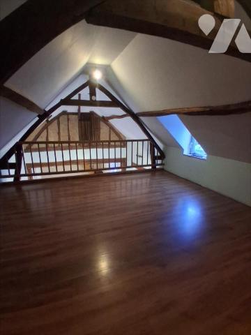 Marly-Gomont - longère rénovée - grange