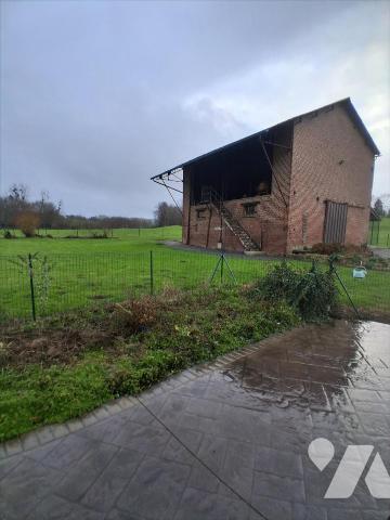 Marly-Gomont - longère rénovée - grange