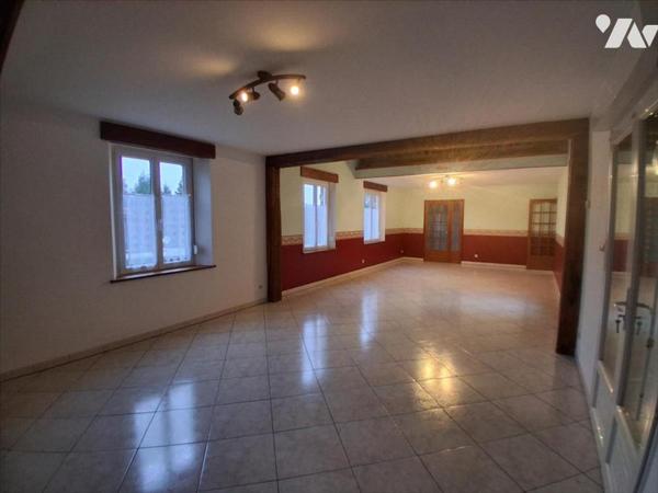 Marly-Gomont - longère rénovée - grange