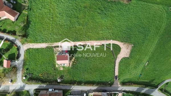 Terrain constructible et viabilisé - 1153 m²