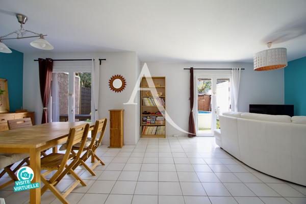 LATTES - BOIRARGUES - MAISON MITOYENNE - 113 m2 - 5 PIÈCES - 4 CHAMBRES - GARAGE -BUANDERIE - GRENIER - PISCINE