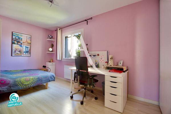 LATTES - BOIRARGUES - MAISON MITOYENNE - 113 m2 - 5 PIÈCES - 4 CHAMBRES - GARAGE -BUANDERIE - GRENIER - PISCINE