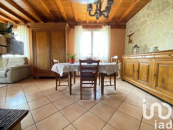 Maison 6 pièces de 100 m² à Gond-Pontouvre (16160)