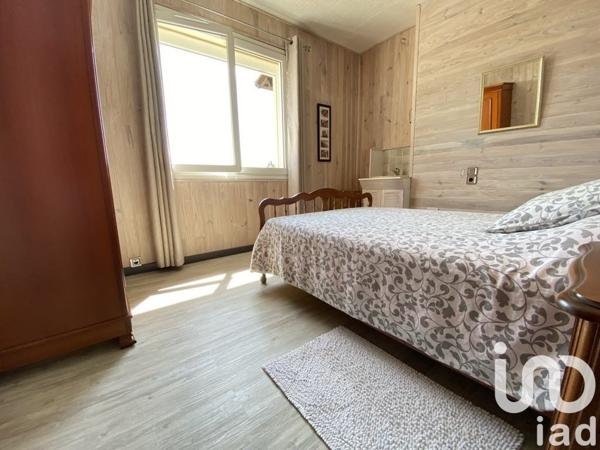 Maison 6 pièces de 100 m² à Gond-Pontouvre (16160)