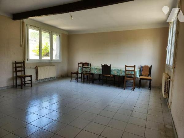 À vendre à Arsonval (10200) ? Charmante maison de village de 133 m² avec terrain clos.
Située ...