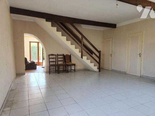 À vendre à Arsonval (10200) ? Charmante maison de village de 133 m² avec terrain clos.
Située ...