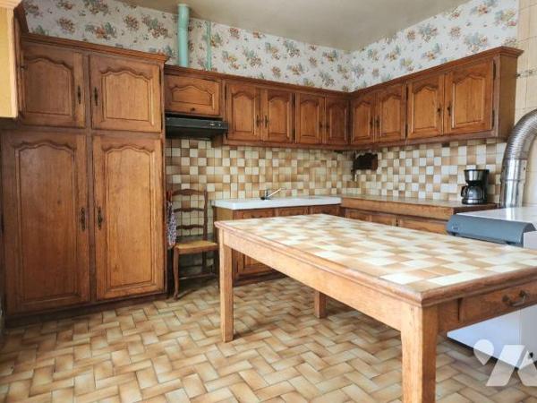 À vendre à Arsonval (10200) ? Charmante maison de village de 133 m² avec terrain clos.
Située ...