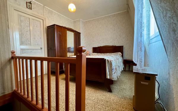 Maison à vendre    3 pièces • 64 m2 Saint-Quentin