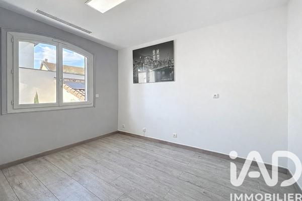 Maison à vendre 8 pièces 260 m² Saint-Martin-la-Plaine