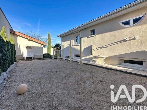 Maison à vendre 8 pièces 260 m² Saint-Martin-la-Plaine