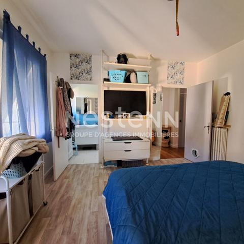 A VENDRE MAISON FAMILIALE 6 CHAMBRES 232 M² SUR TERRAIN 2400 M²