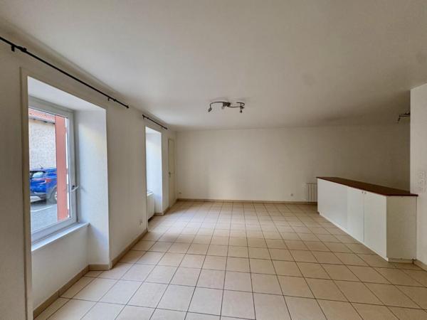 APPARTEMENT T3 A LOUER A LE COTEAU - AVENUE DE LA LIBERATION
