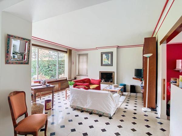 Appartement à vendre    4 pièces • 107 m2 Guyancourt