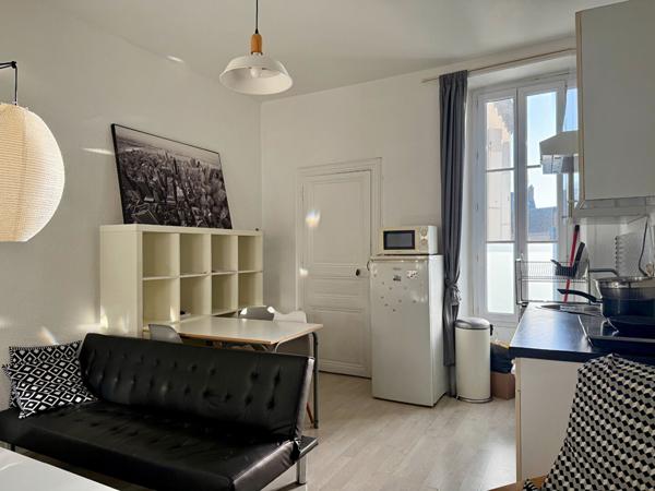 Beau T2 Haussmannien proche plage