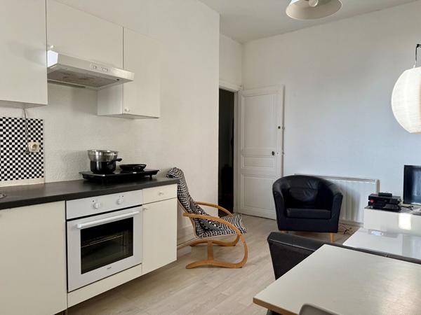 Beau T2 Haussmannien proche plage