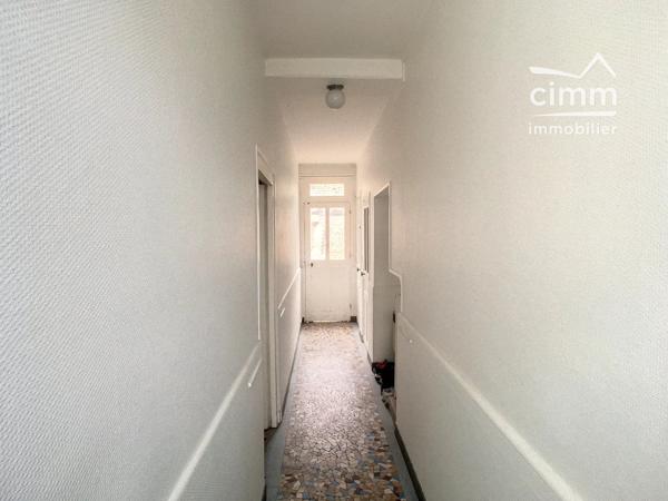 A Vendre Immeuble de rapport dans le joli village de Châtillon-Coligny 45230.