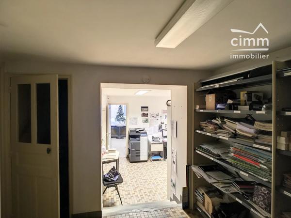 A Vendre Immeuble de rapport dans le joli village de Châtillon-Coligny 45230.