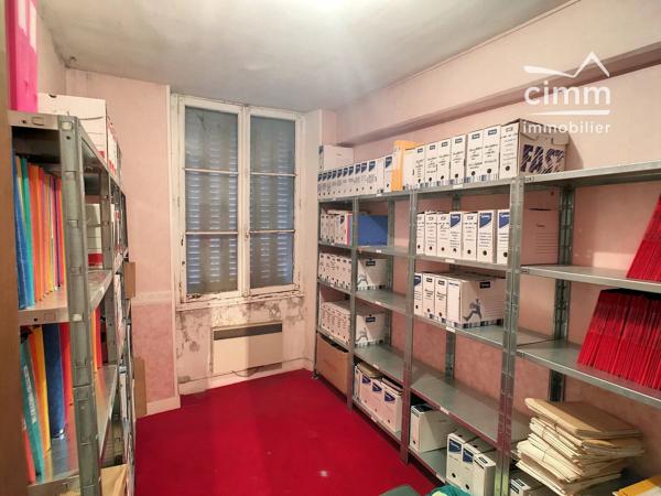 A Vendre Immeuble de rapport dans le joli village de Châtillon-Coligny 45230.