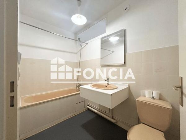 Location Studio 33 m² - RESIDENCE LE LAFAYETTE Cholet 49300