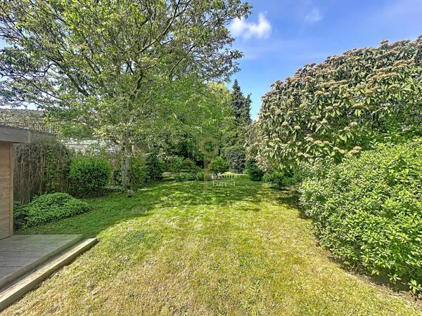 NOUVEAUTÉ : 130M2 SUR 972M2.