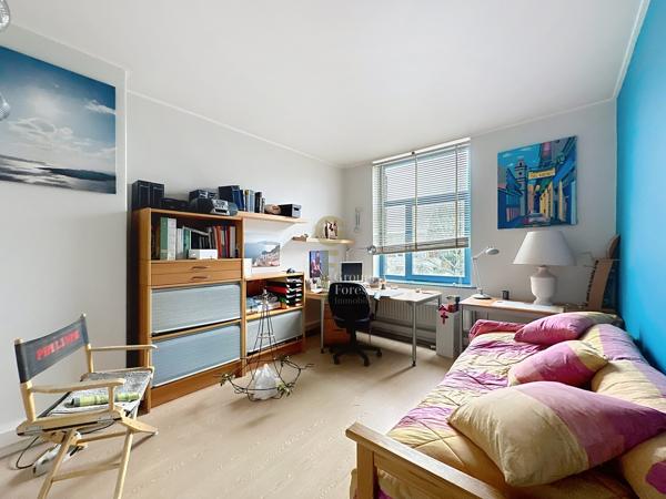 NOUVEAUTÉ : 130M2 SUR 972M2.