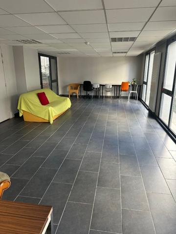 STUDIO 18,48M2 SPATIEUX ET FONCTIONNEL