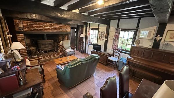 Vente                                                      Maison
                        
                     6 pièces                      82 m2                     à Épaignes