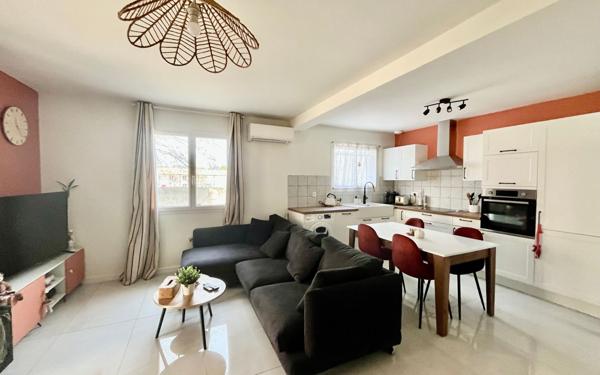 Maison à vendre    8 pièces • 215 m2 Montbazin