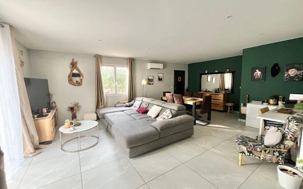 Maison à vendre    8 pièces • 215 m2 Montbazin