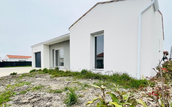 Maison à vendre    4 pièces •  Médis