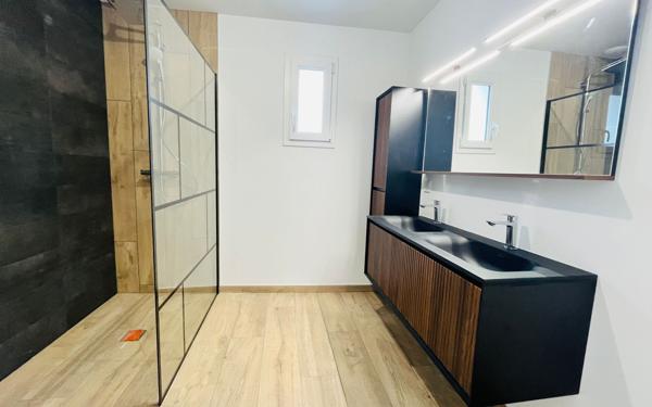 Maison à vendre    4 pièces •  Médis