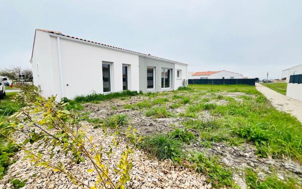 Maison à vendre    4 pièces •  Médis