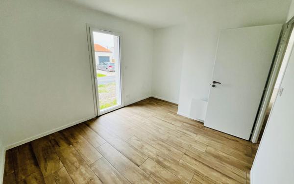 Maison à vendre    4 pièces •  Médis