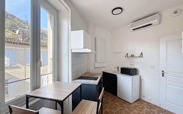 Appartement à louer    1 pièce •  Tournon-sur-Rhône