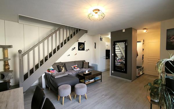 Maison à vendre    3 pièces • 61,02 m2 Prévessin-Moëns