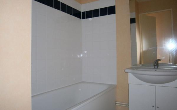 Appartement à louer    2 pièces •  Beuzeville