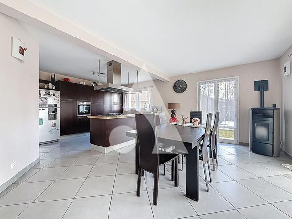 Maison 7 pièces 246.5 m2