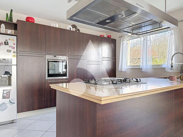 Maison 7 pièces 246.5 m2