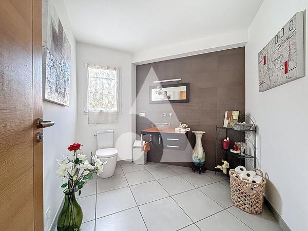 Maison 7 pièces 246.5 m2