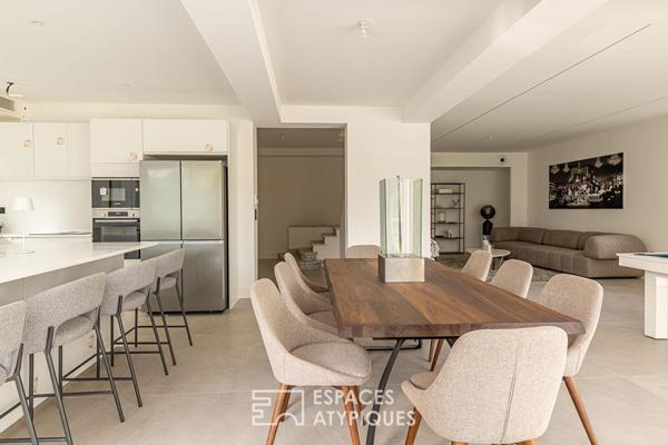 Maison familiale rénovée ouvrant sur jardin et piscine