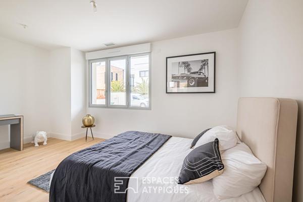 Maison familiale rénovée ouvrant sur jardin et piscine