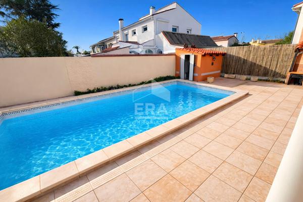 Maison totalement renovée à vendre à Saint Cyprien - Charme des années 80 et confort moderne