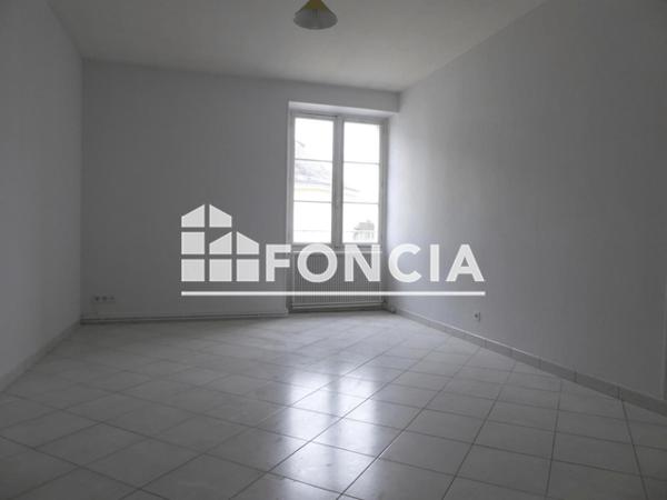 Location Appartement 3 pièces 65.41 m² - 31 RUE DE LA PAIX Laval 53000