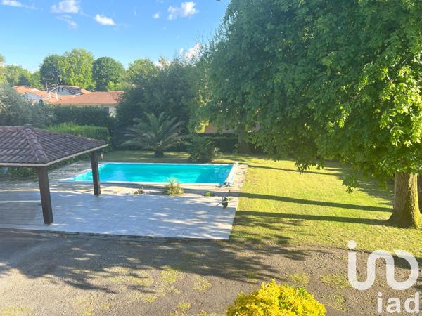 Maison à vendre 7 pièces 179 m² Saint-Pierre-du-Mont