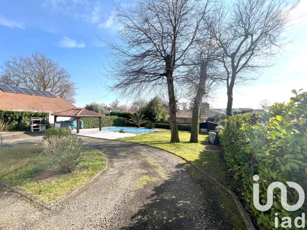Maison à vendre 7 pièces 179 m² Saint-Pierre-du-Mont