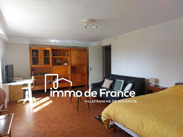 Maison familiale avec studio indépendant sur 1 175 m² de terrain