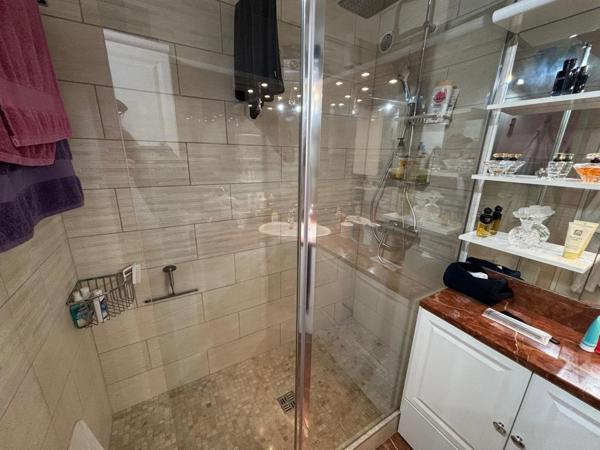 Appartement à vendre 4 pièces CRETEIL (94), proche métro et centre commercial